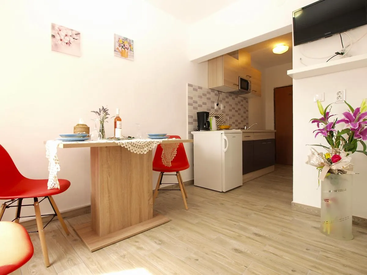 Apartments Davor 1676 Banjole Κροατία