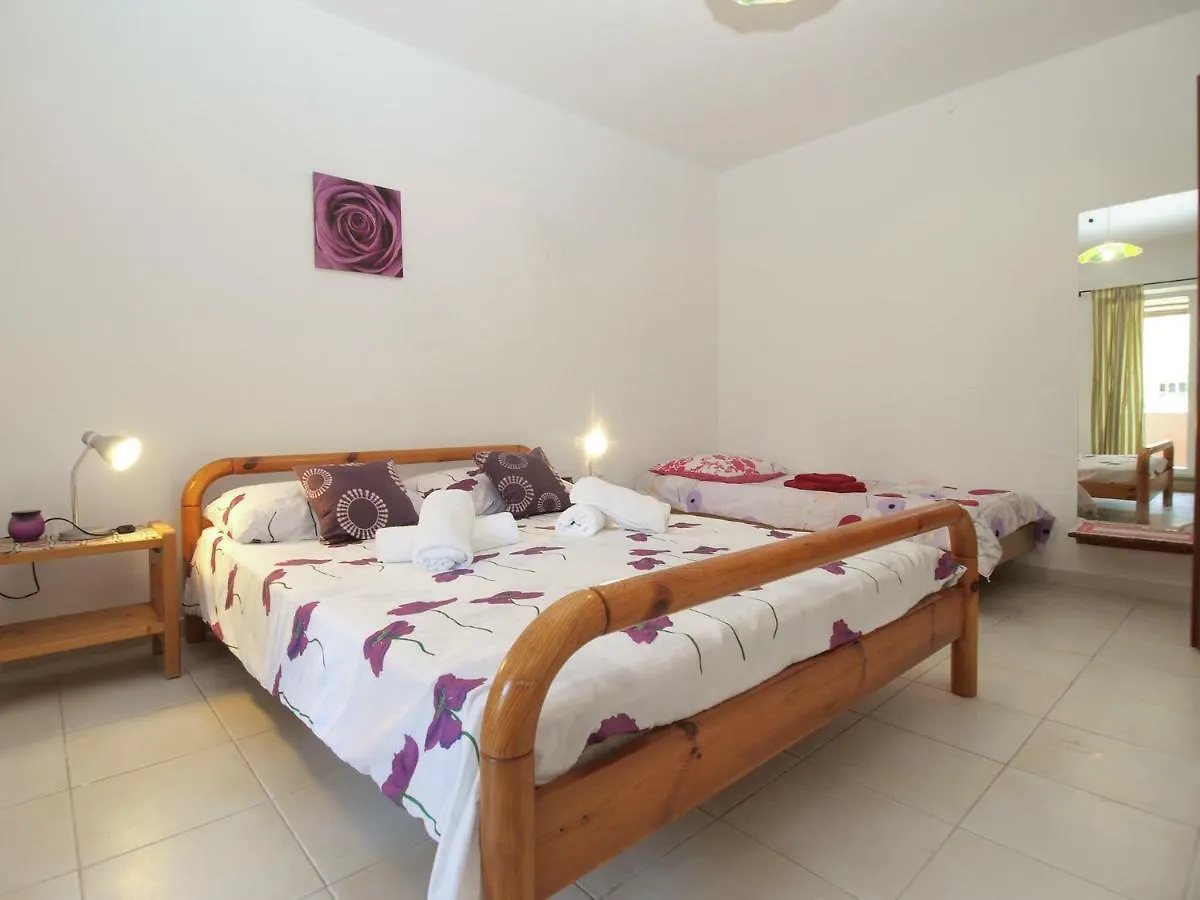 Apartments Davor 1676 Banjole